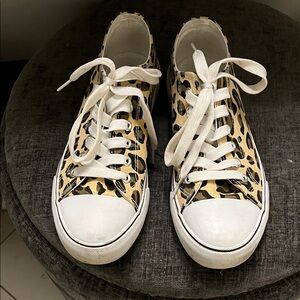 🚨FINAL PRICE🚨 Amazon Women Leopard Pattern Sneakers with White Laces